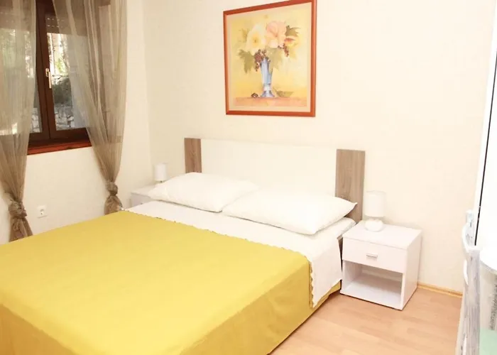 In With Terrace, Air Conditioning, Wi-fi Trogir